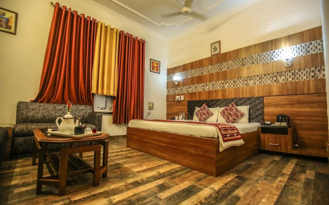Hotel Goverdhan Palace