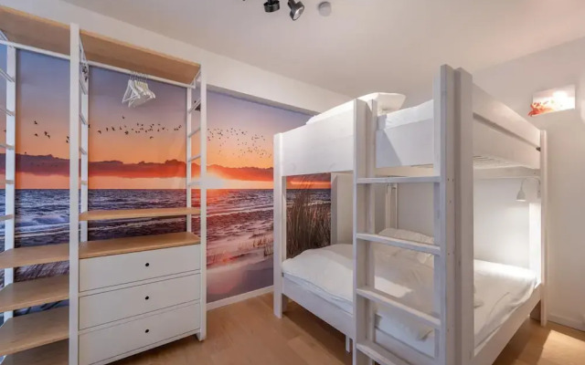 Apt by Duinbergen Beach
