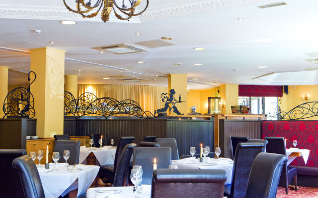 Holiday Inn Glasgow East Kilbride by IHG