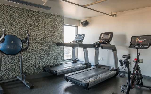 FRONTDESK The Churchill Apts Downtown Minneapolis