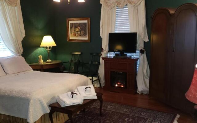 Montgomery Inn BnB