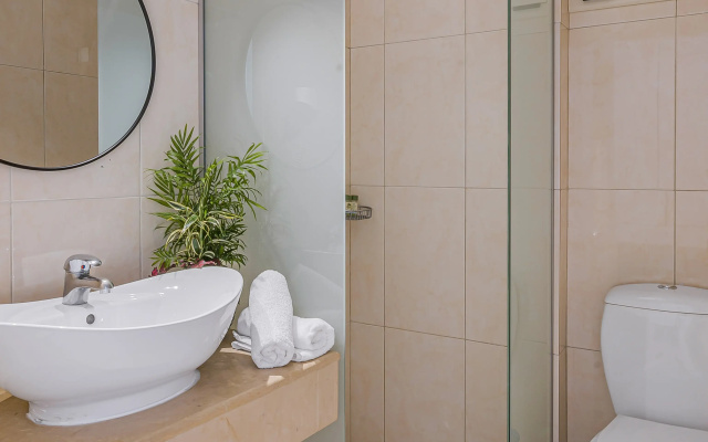 Notos Heights Hotel & Suites