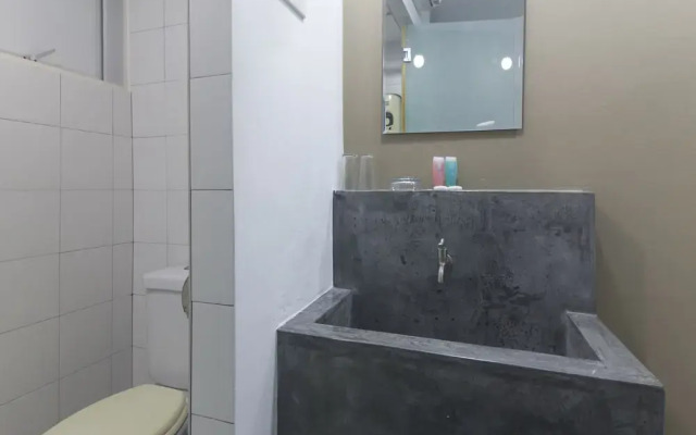 OYO 973 LHT Hotel