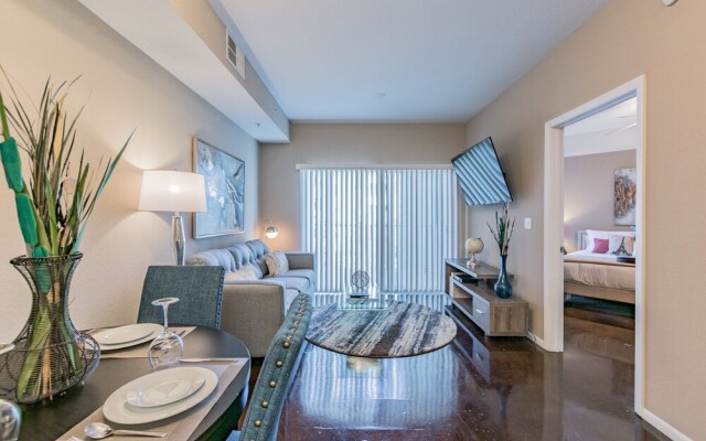 Channelside Apartment BC-320