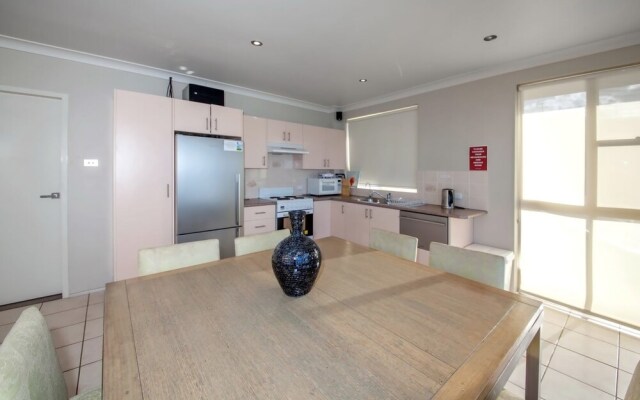 Alcheringa Unit 3 & 4, 32 Sandy Point Road