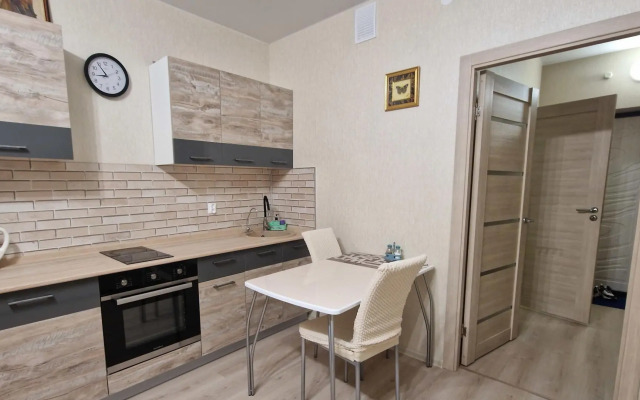 Apartments on Neftyanikov Street