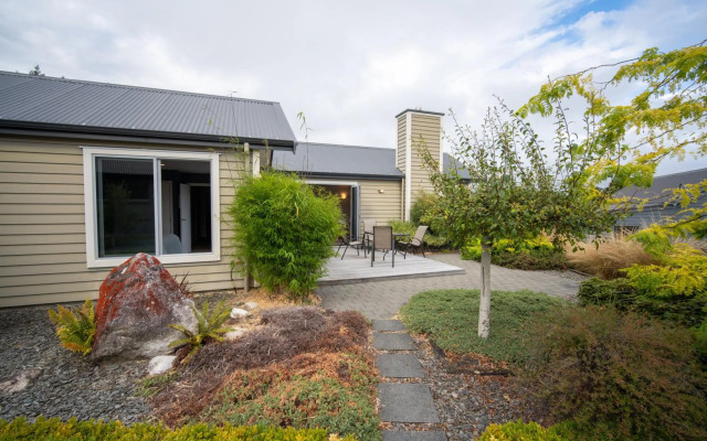 Southland Sounds - Te Anau Holiday Home
