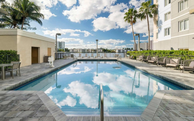 Homewood Suites by Hilton Miami-Airport/Blue Lagoon