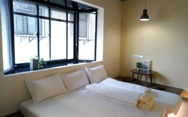 Chi House