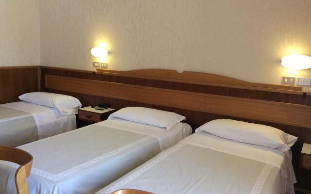 Hotel Vienna Touring