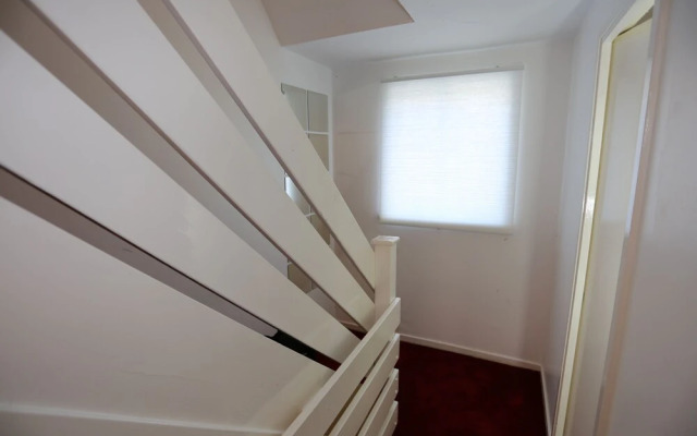 Beautiful 3 Beds House - Thamesmead