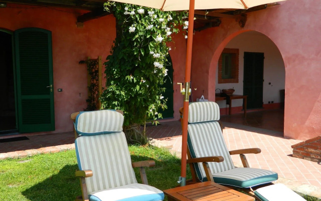 Villa Il Pino by Vacavilla