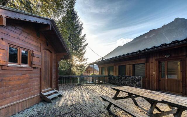 BIOLAY 2 - Alpes Travel - Central Chamonix - Sleeps 6