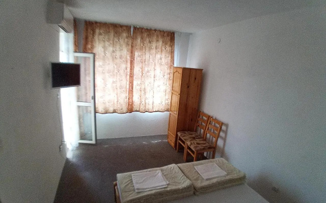 Zlatevi Guest House