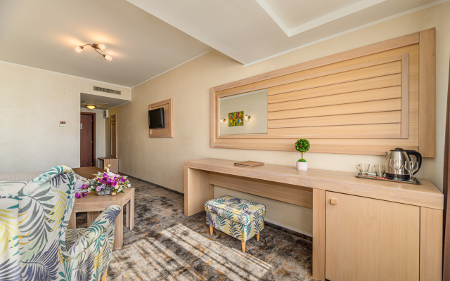 Faleza Hotel by Vega