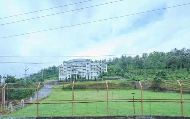 Thekkady Gavi Suites