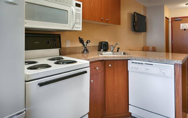 Executive Residency by Best Western Navigator Inn & Suites