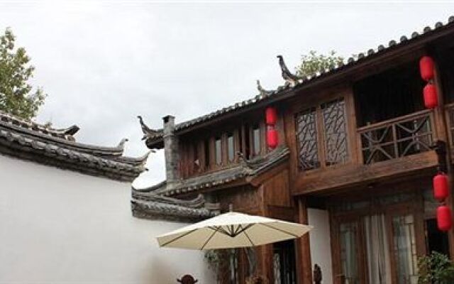 Lijiang on Road Mansion