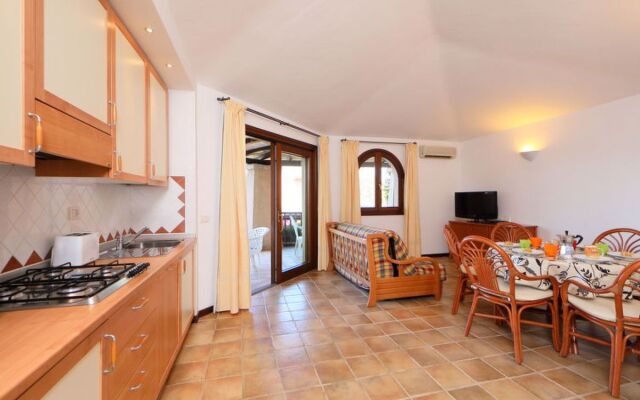 Corbezzolo 11 - Vista Village