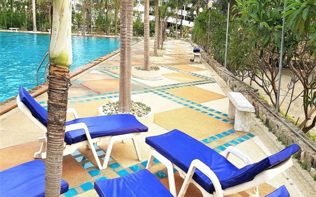 1 Bedroom Apartment at View Talay 5