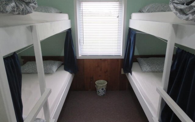 Brackley Beach Hostel