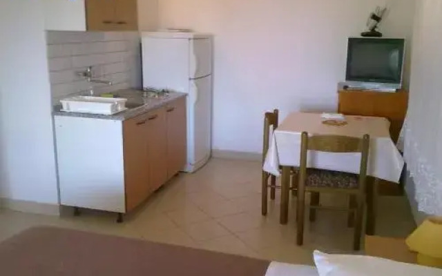 Apartment in Ždrelac with sea view, balcony, air conditioning, Wi-Fi (4561-1)