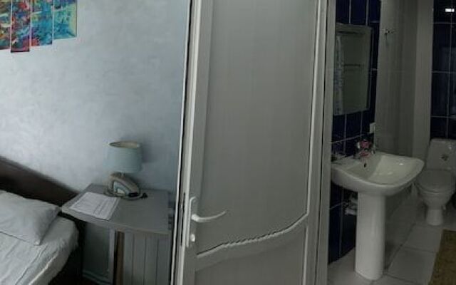 Domino Yerevan Hostel & Tours