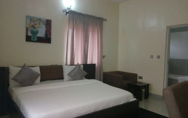 Orchid Suite & Apartment