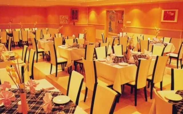 Richmond Hotel Apartments