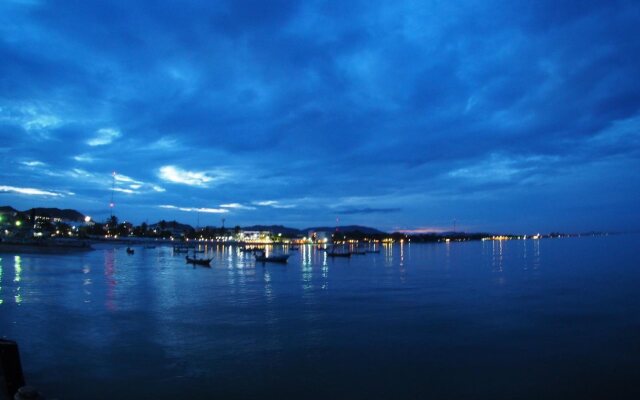 Jetty Huahin Hostel