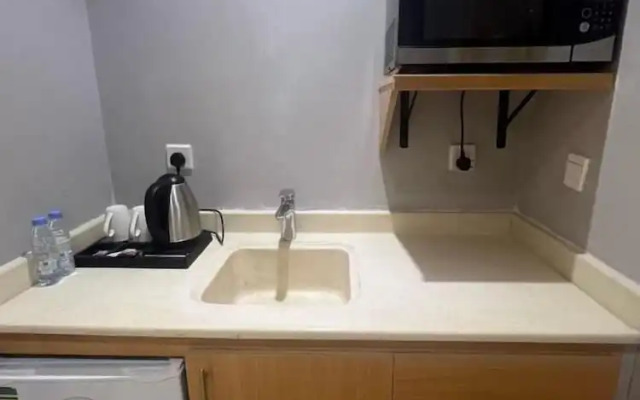 SMO Suite Hotel