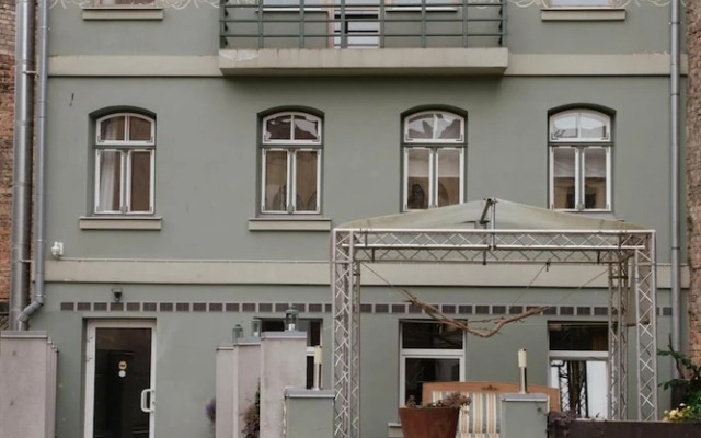 The Pearl Riga Apartment With Garden View