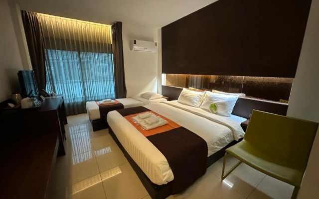 Collection O The Bangkok Airport Link Suite