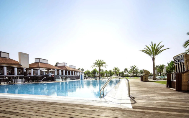 Отель Robinson Quinta da Ria