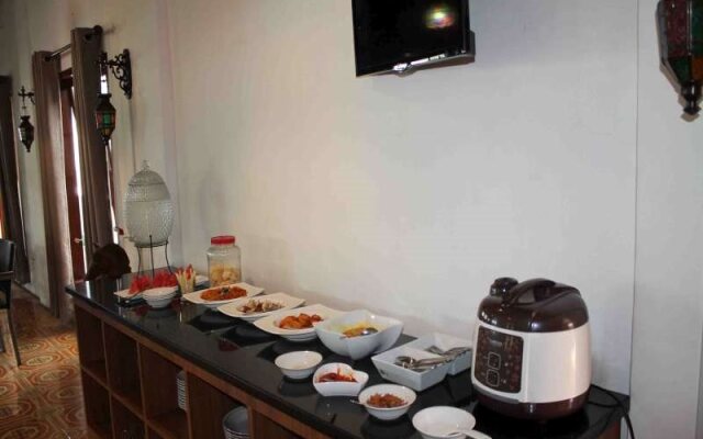 Hotel Kenari Pantai