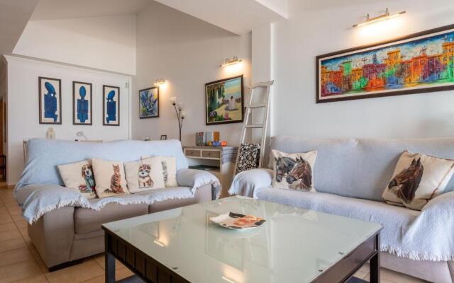 HolidayVilla Marina 2- Beachfront, Wifi , Sea View by Holidayshome