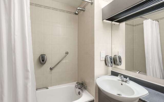 Days Inn By Wyndham Chesterfield Tibshelf
