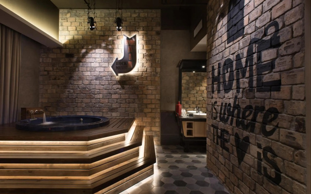 Vangohh Eminent Hotel & Spa