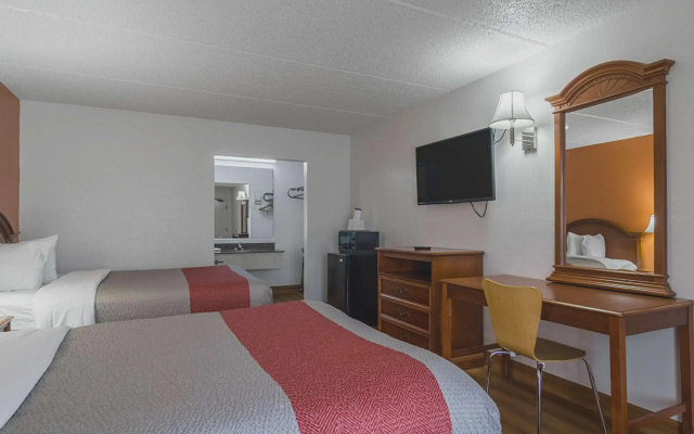 Motel 6 Waycross GA