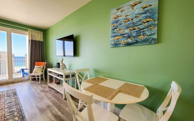 Laketown Wharf By Blueswell