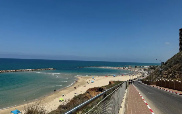 Prince Palace Netanya Central Beach