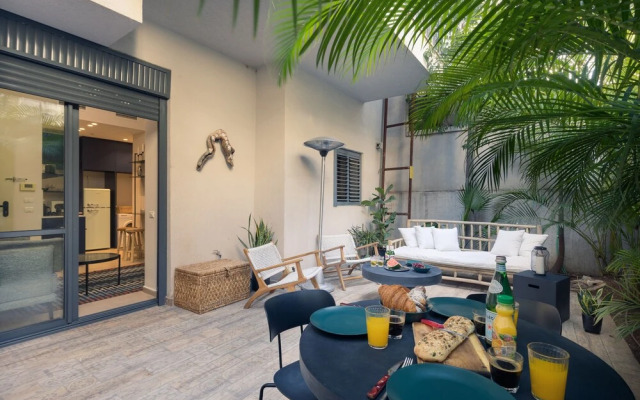 Cozy Apartment with Private Balcony