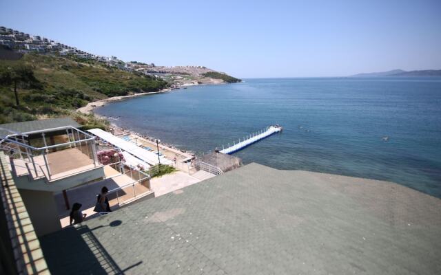 Villa 2 Bedroom Lake View 7