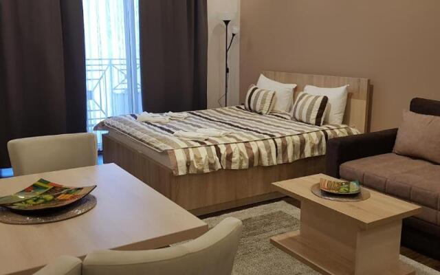 Shining Apartment Milmari M11