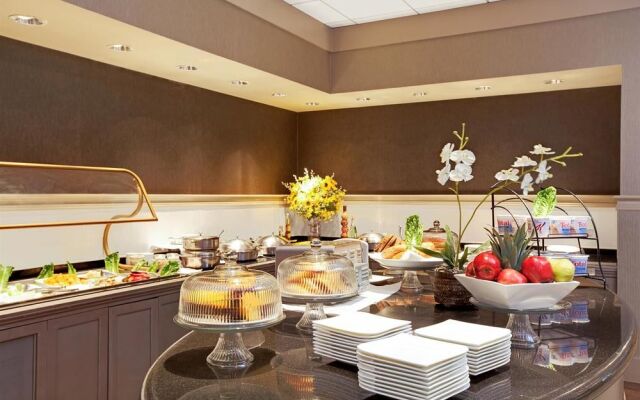 Lafayette Park Hotel & Suites, Trenton