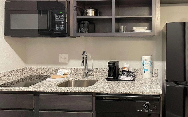 MainStay Suites Cincinnati University - Uptown