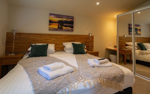 Rowan Lodge, Sleep 6, hot Tub, pet Friendly