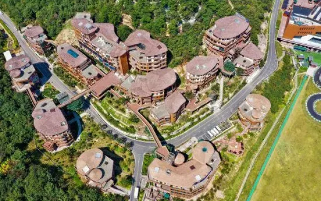 Star Astronomy Hotel