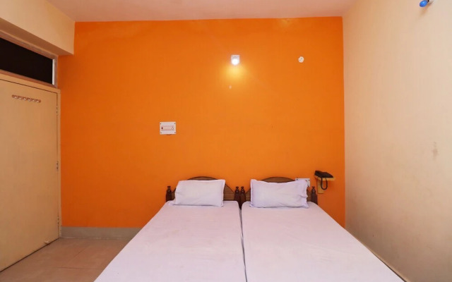 L X Inn by OYO Rooms