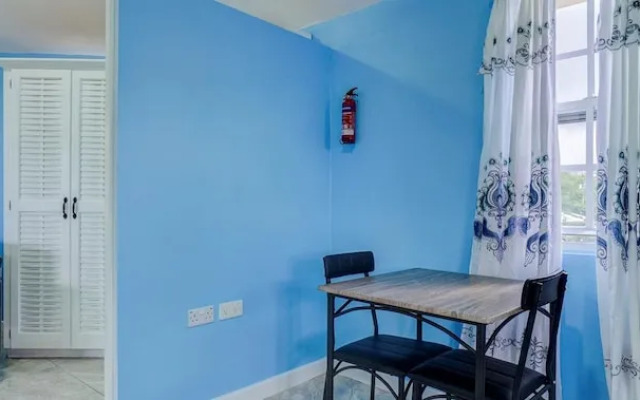 Your quaint home just steps from beach